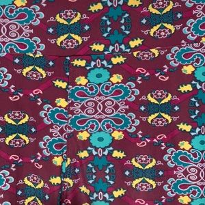 LuLaRoe Leggings Funky Design Tall & Curvy